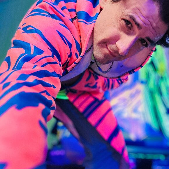 Laffy Taffy - NEON REFLECTIVE - Robe / Cloak - Picture 6 of 6